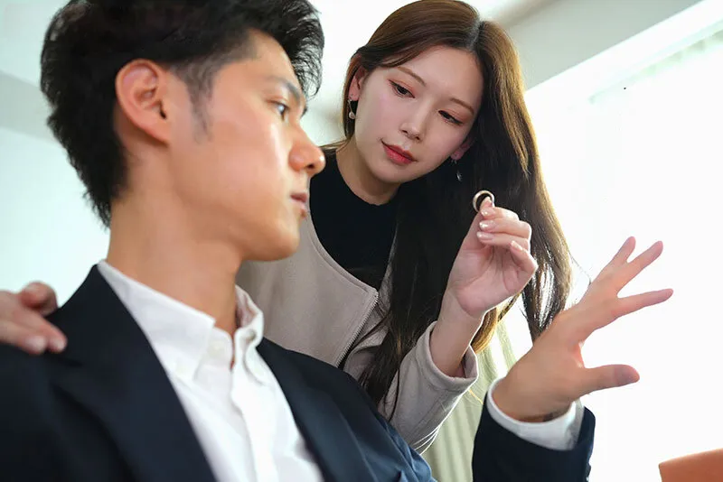 Người vợ đi đi giã ngoại, chồng yêu ở nhà bị nhỏ em cô vợ gạ chịch không trượt phát nào
